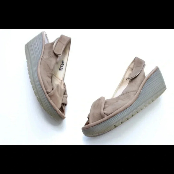 Fly London wedge sandals - Picture 1 of 12